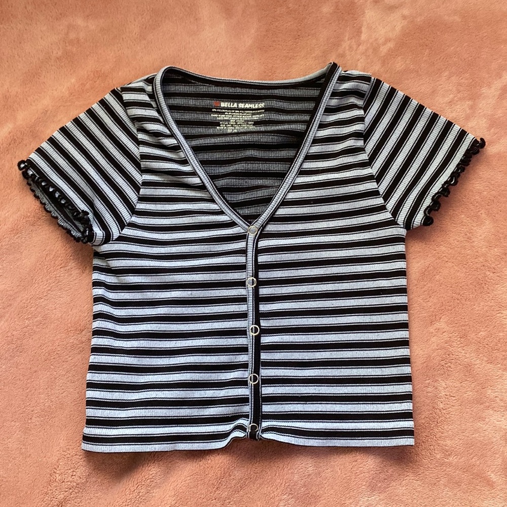 Black and grey stripped button up crop, with lettuce hem sewing